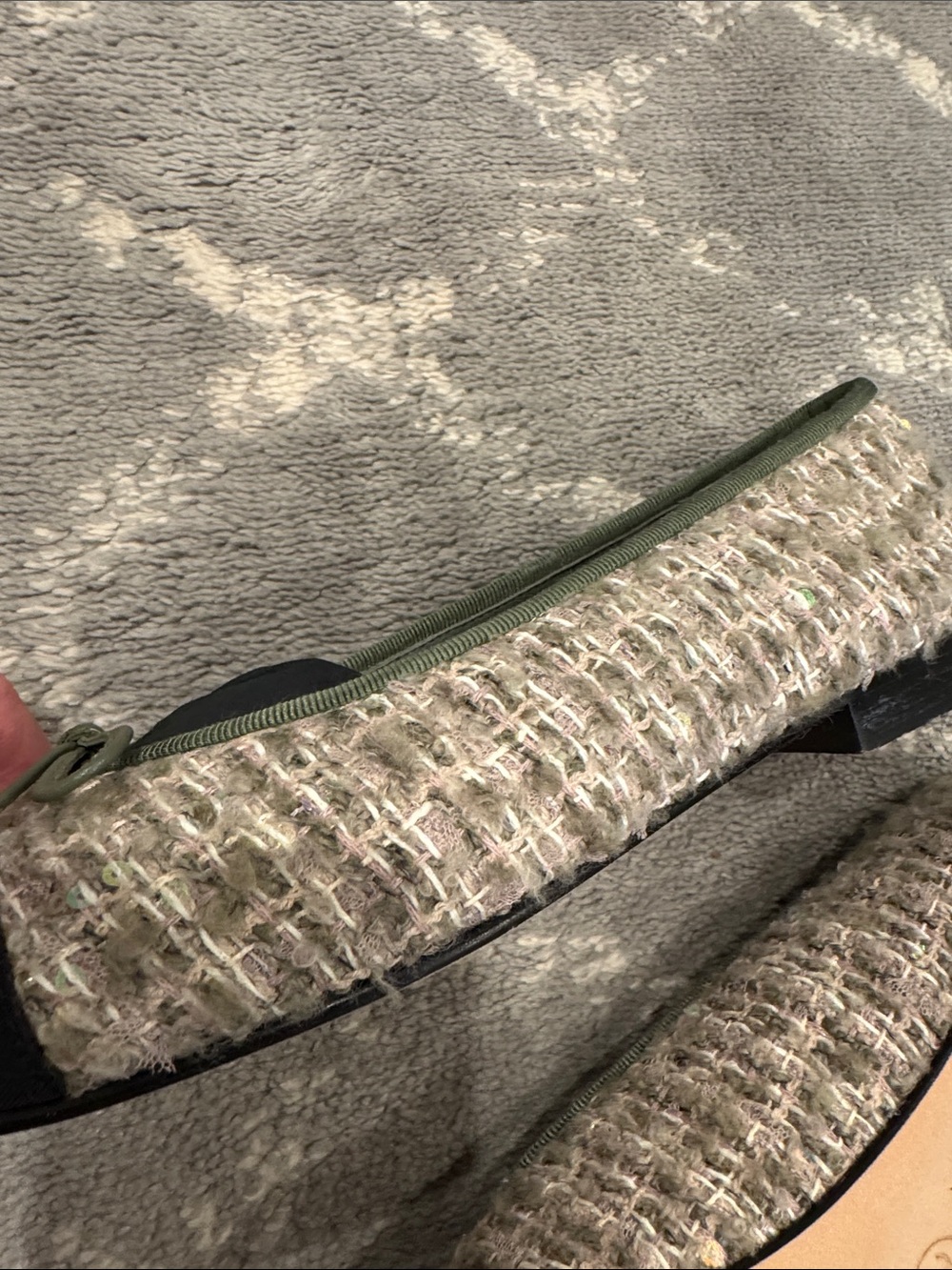 Authentic CHANEL Tweed Green and Black Cap-Toe Ballet Flats - Picture 5 of 7